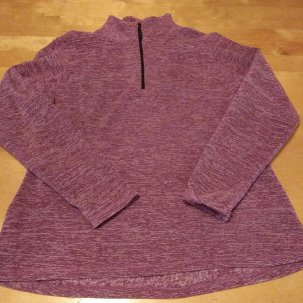 NEW Everlast Sweater